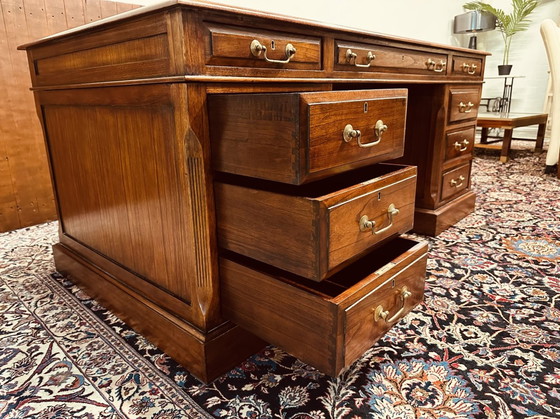 Image 1 of Globe Wernicke Engels Klassiek Bureau