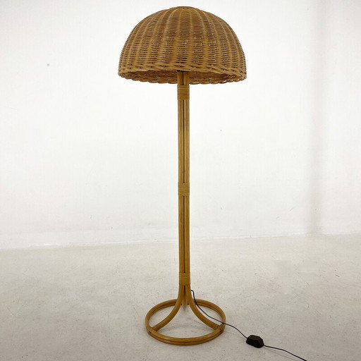 Vintage rotan vloerlamp, Tsjecho-Slowakije 1980
