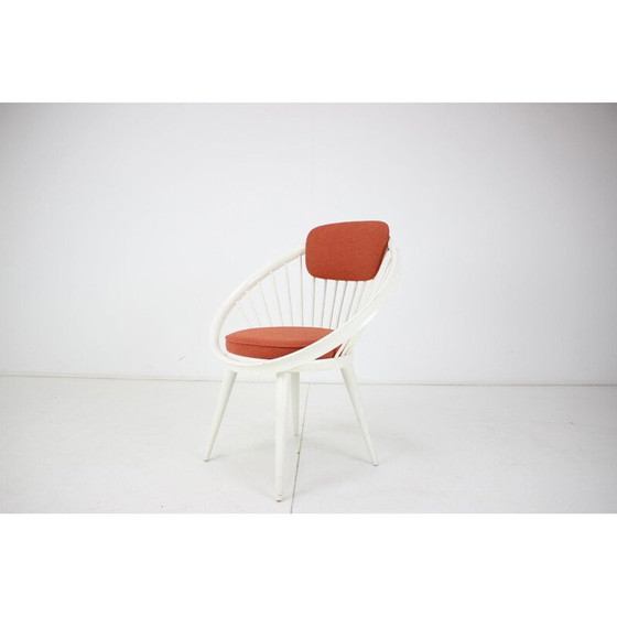 Image 1 of Duitse fauteuil van hout en stof uit de Mid Century, 1970
