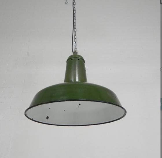 Image 1 of Industriële hanglamp met geëmailleerde stalen kap