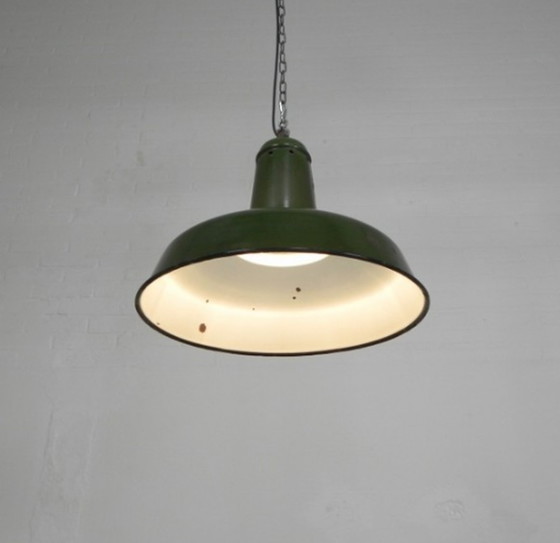 Image 1 of Industriële hanglamp met geëmailleerde stalen kap