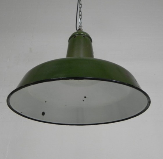 Image 1 of Industriële hanglamp met geëmailleerde stalen kap