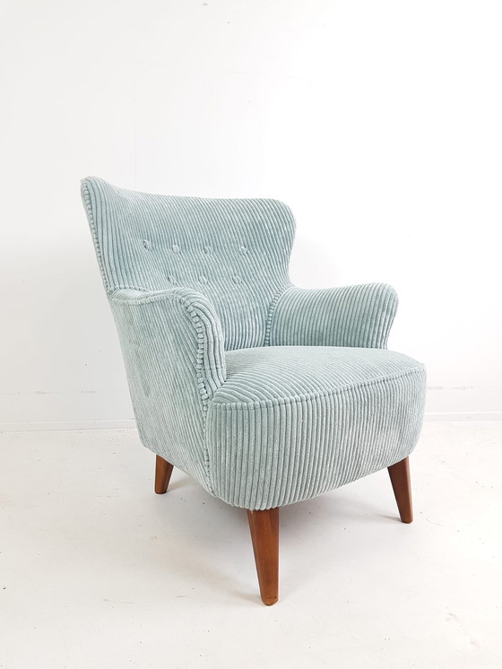 Image 1 of Artifort lichtblauwe fauteuil Theo Ruth ribstof blauw