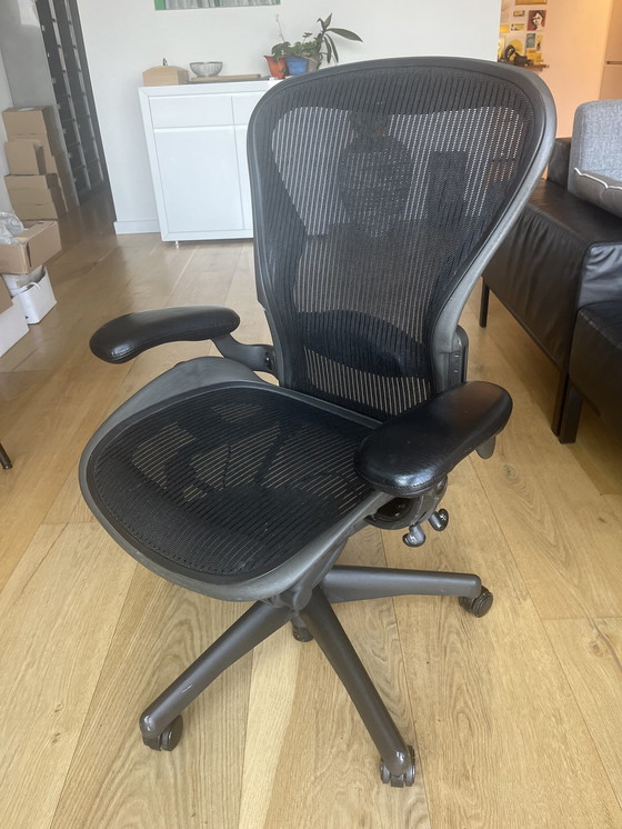 Image 1 of Herman Miller Aeron burostoel B