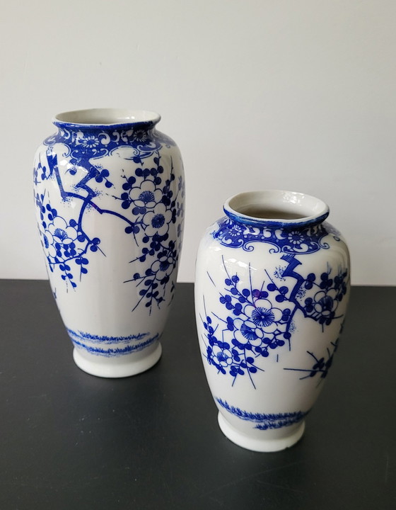 Image 1 of 2 Nippon Tokusei Vaasjes Gedecoreerd Met Sakura Bloesem. 