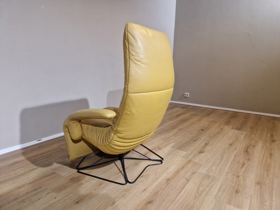 Image 1 of Jori Yoga Verstelbare Relaxfauteuil Geel Leder Design
