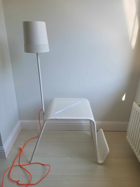 Image 1 of Tomek Rygalik for Ikea bijzettafel met lamp wit