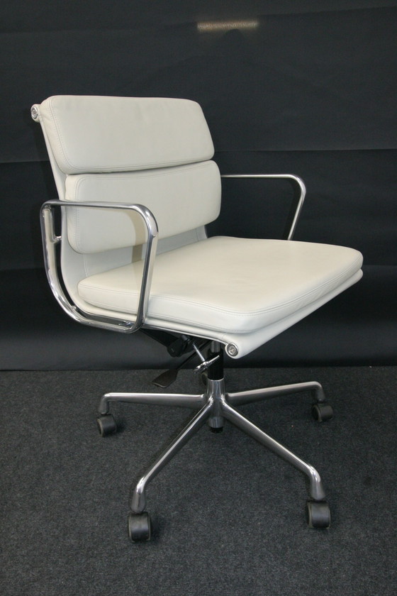 Image 1 of VITRA SOFT PAD CHAIR EA 217