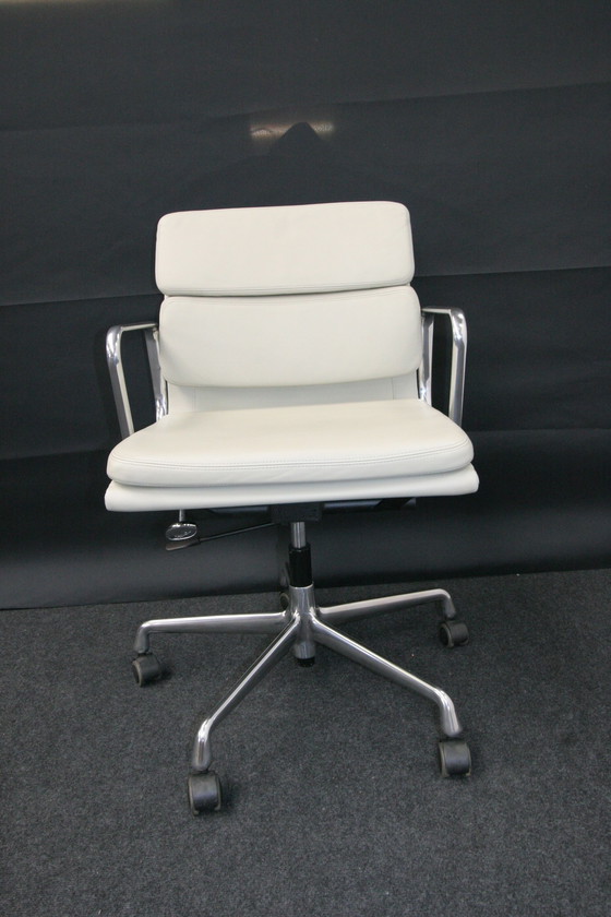 Image 1 of VITRA SOFT PAD CHAIR EA 217