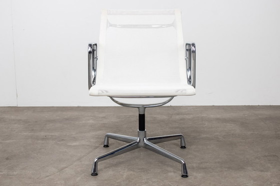 Image 1 of Vitra Aluminium Chair EA108