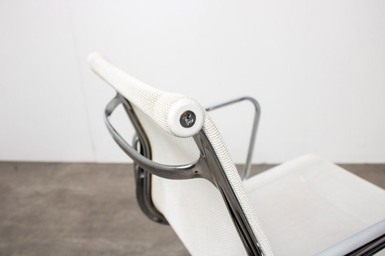 Image 1 of Vitra Aluminium Chair EA108