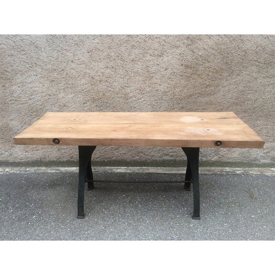 Image 1 of Vintage industriële werkplaatstafel met gietijzeren onderstel, 1910