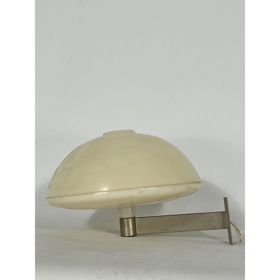 Image 1 of Vintage wandlamp in vernikkeld messing en kunststof, Italië 1960