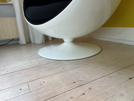 Image 1 of Ball Chair