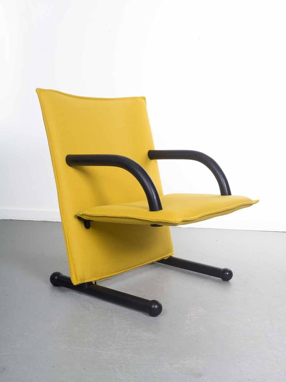 Image 1 of Nieuw Gestoffeerde Arflex T-Line Fauteuil – Burkhard Vogtherr