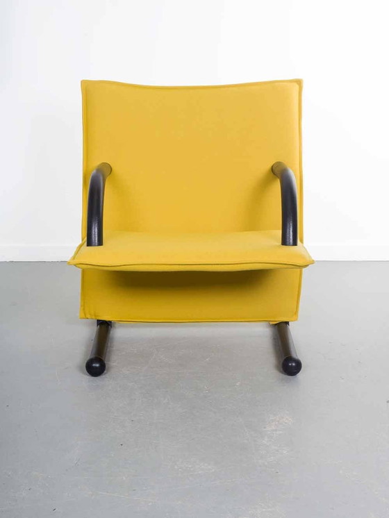 Image 1 of Nieuw Gestoffeerde Arflex T-Line Fauteuil – Burkhard Vogtherr