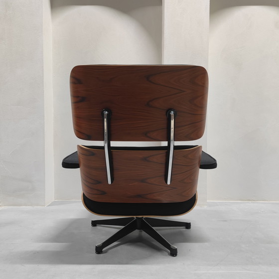 Image 1 of Vitra Eames Lounge Chair Twill Incl. Ottoman Limited Edition