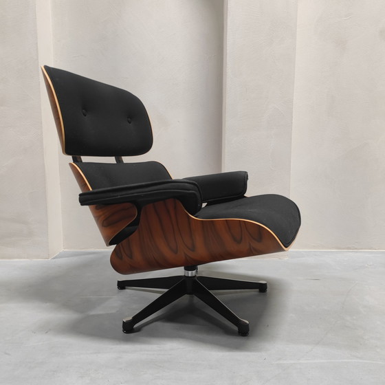 Image 1 of Vitra Eames Lounge Chair Twill Incl. Ottoman Limited Edition