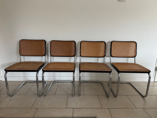 4X Thonet Eetkamerstoelen Model S32