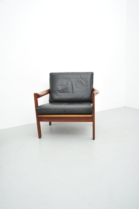 Image 1 of Illum Wikkelsø Fauteuil 3-4