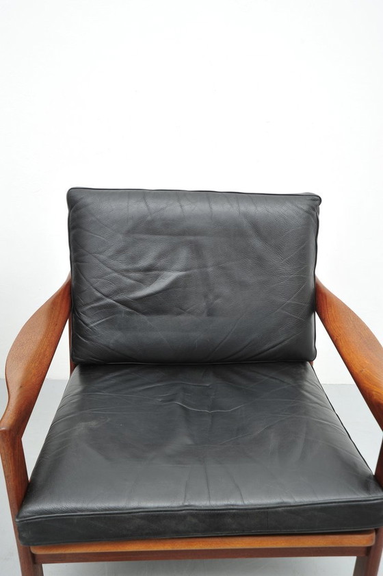 Image 1 of Illum Wikkelsø Fauteuil 3-4