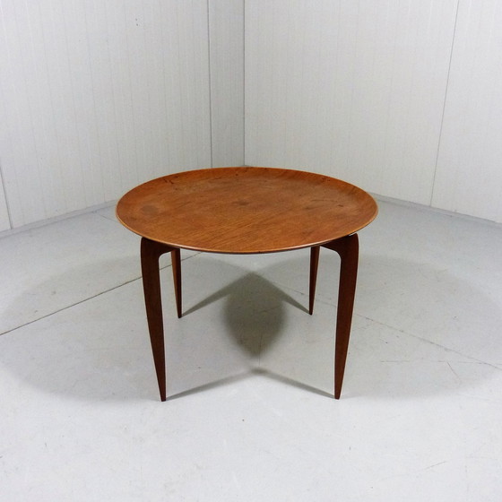 Image 1 of Fritz Hansen mid century bijzettafel