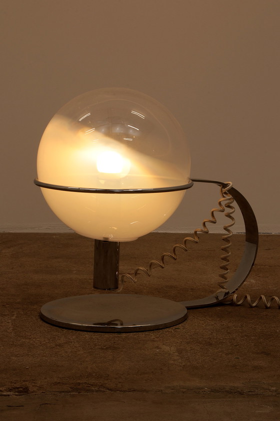 Image 1 of Italiaanse Design tafellamp gemaakt van chrome met glas,1960