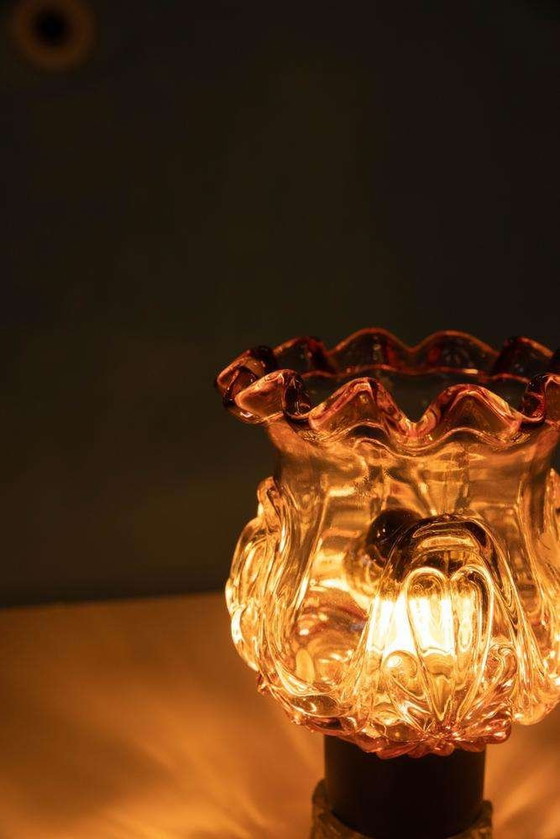 Image 1 of Vintage schemerlamp Zweeds gekleurd glas, glass table lamp