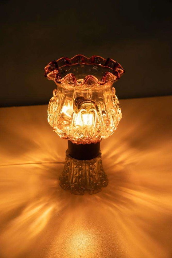 Image 1 of Vintage schemerlamp Zweeds gekleurd glas, glass table lamp