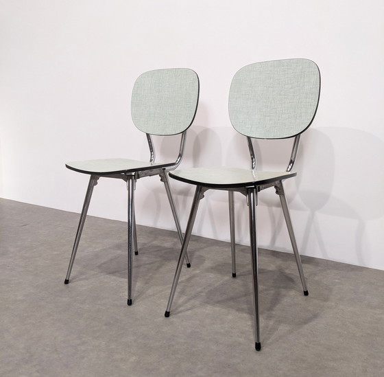 Image 1 of Twee formica stoelen