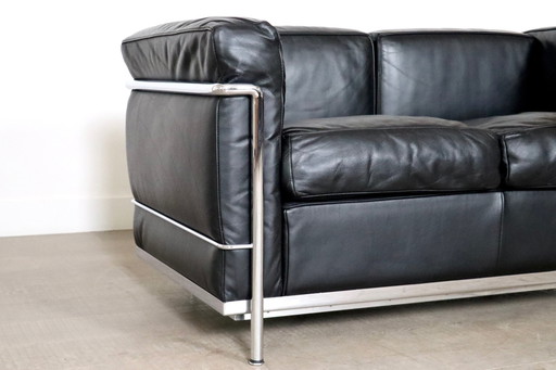 Vintage Cassina Lc2 tweezitsbank van Charlotte Perriand en Le Corbusier