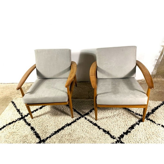 Image 1 of Paar vintage fauteuils in gelakt beukenhout, 1960