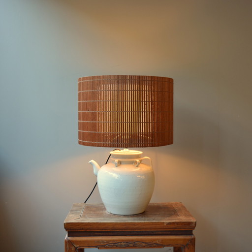 Vintage Schemerlamp, Keramiek Pot Met Houten Schemerkap