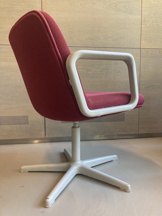 Image 1 of 4x Ahrend vergaderstoelen