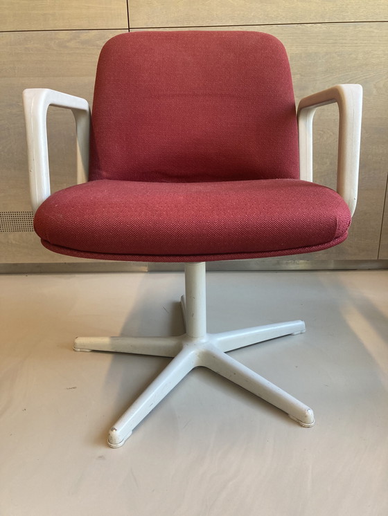 Image 1 of 4x Ahrend vergaderstoelen