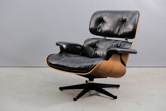 Image 1 of Mid-eeuwse leren fauteuil van Charles & Ray Eames voor Vitra