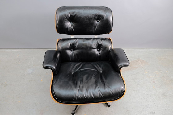 Image 1 of Mid-eeuwse leren fauteuil van Charles & Ray Eames voor Vitra