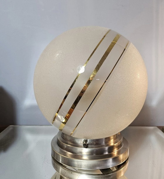 Image 1 of Art Deco Granietglazen plafondlamp met gouden rand op chromen voet. 1930S.