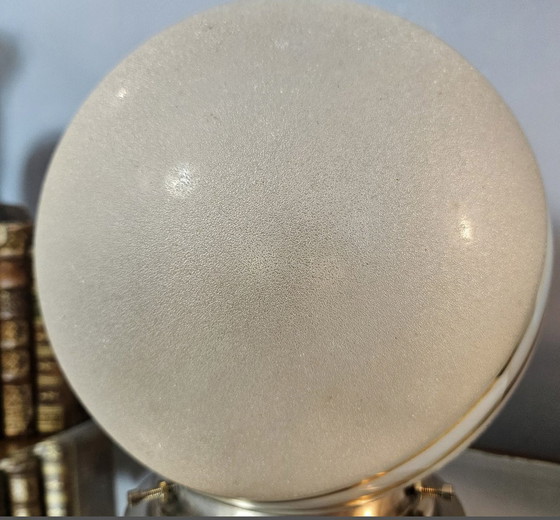 Image 1 of Art Deco Granietglazen plafondlamp met gouden rand op chromen voet. 1930S.