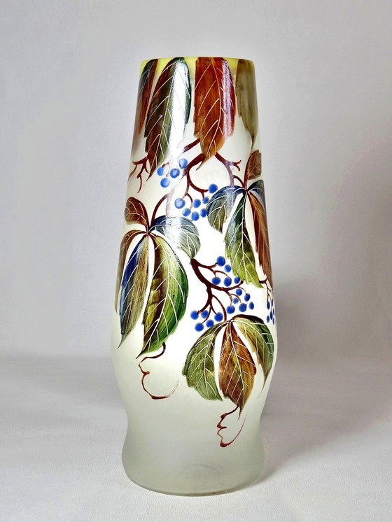 Image 1 of Art Nouveau Vaas Wijnstok Maagd Leune Geëmailleerd Glas 1861-1930