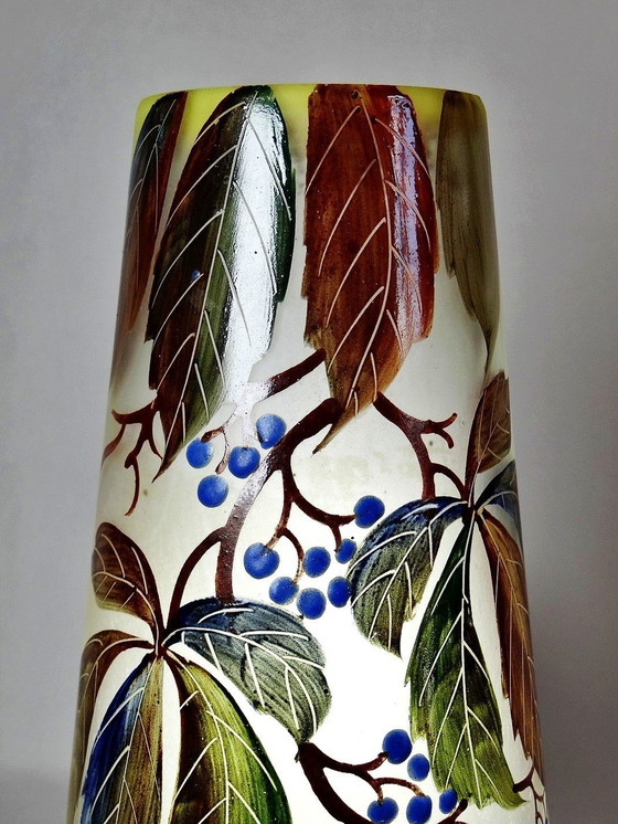 Image 1 of Art Nouveau Vaas Wijnstok Maagd Leune Geëmailleerd Glas 1861-1930