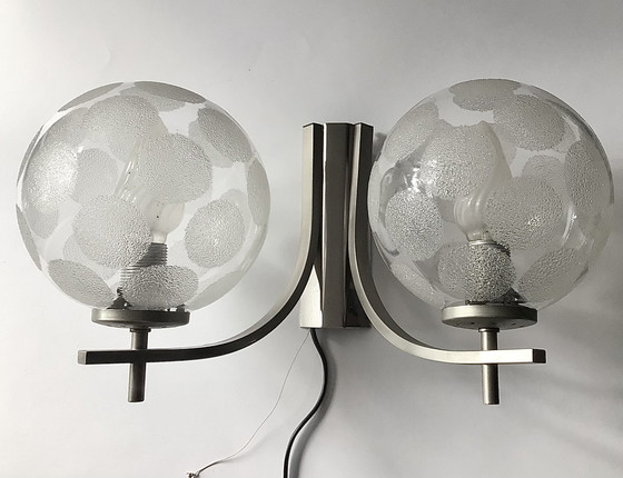 Image 1 of Space age wandlamp