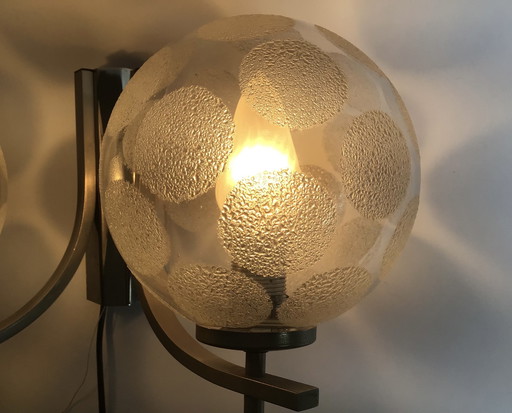 Space age wandlamp