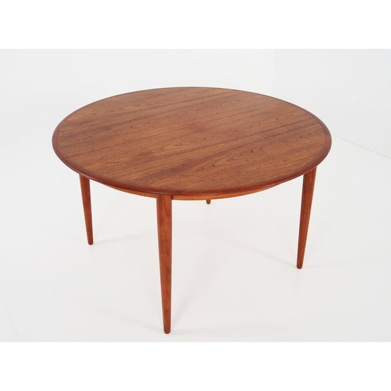 Image 1 of Vintage opvouwbare ronde tafel van teakhout, 1970