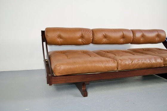 Image 1 of 3-zitsbank Gs 195 leder en palissander Gianni Songia 1963 Sormani Éditeur