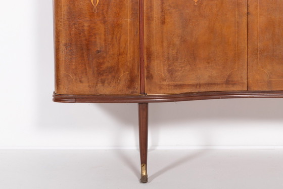 Image 1 of Sculpturaal Italiaans Mid Century highboard/kabinet uit 1950