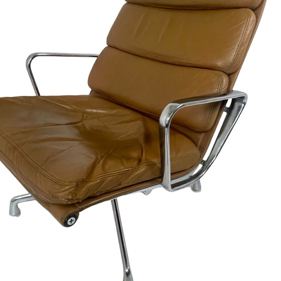 Image 1 of Herman Miller EA 124 Lounge fauteuil softpad