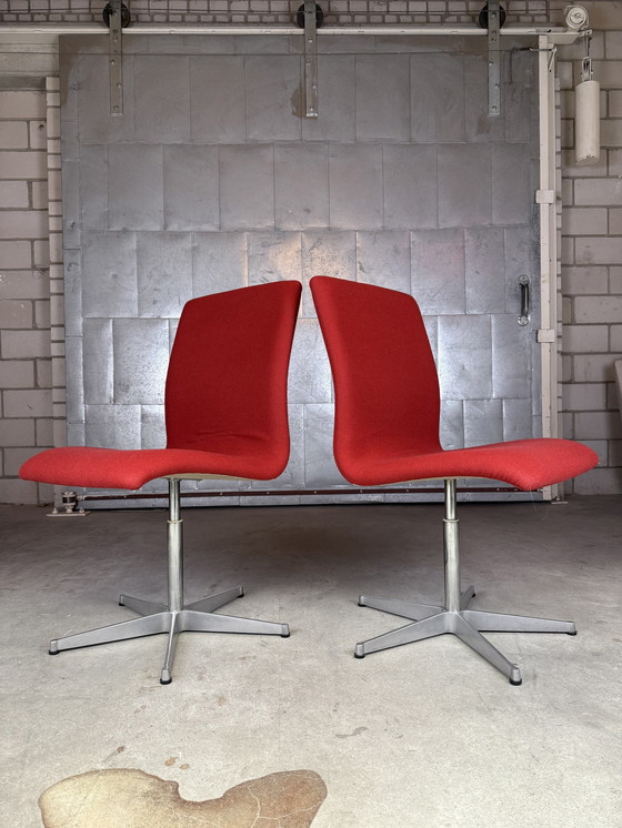 Image 1 of 2X Vintage Fritz Hansen Oxford Chair