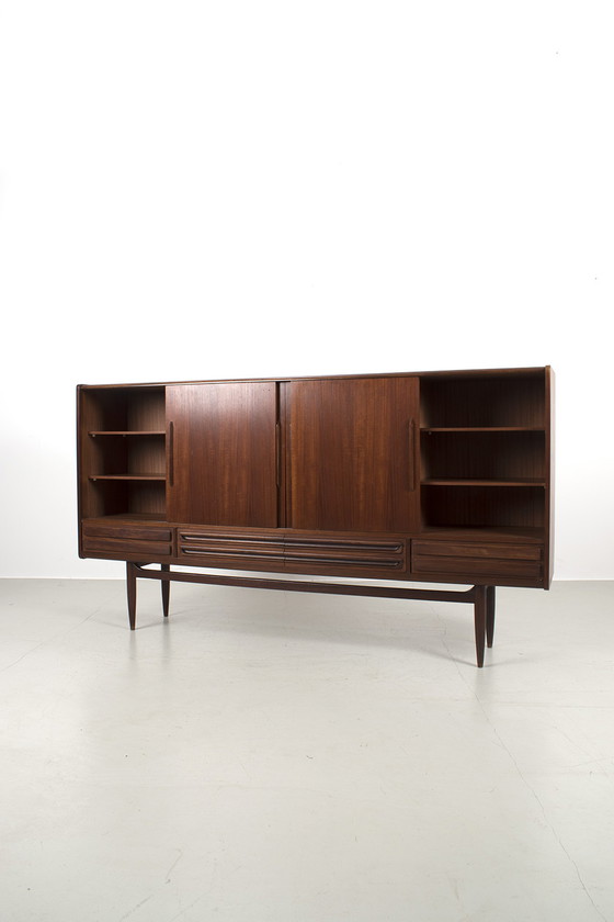 Image 1 of Hoog dressoir teak fineer