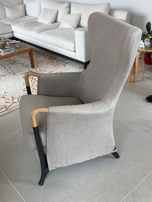 Giorgetti Progetti Wing chair